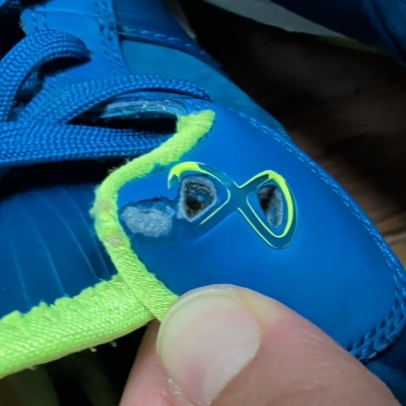 Nike LeBron 8 V2 Low Sprite Blue & Neon Green Athletic Basketball Shoes - Picture 9 of 13